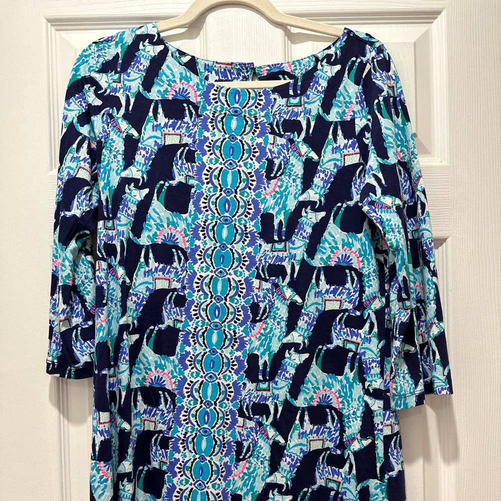 Lily Pulitzer Dress only worn once. Great condition 100 % cotton size medium
